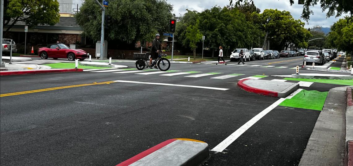 New bike infrastructure debuts on 17th Street and Ocean Avenue in Santa